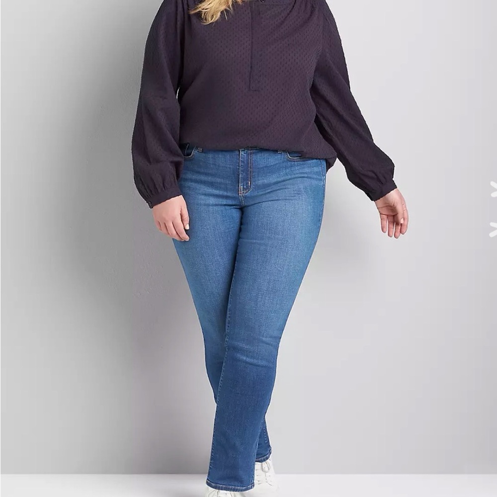 Lane Bryant Womens Signature Fit Mid-Rise Straight Jean- Medium Wash Size 20